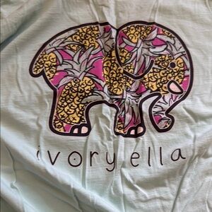 Ivory Ella Elephant Graphic T-Shirt